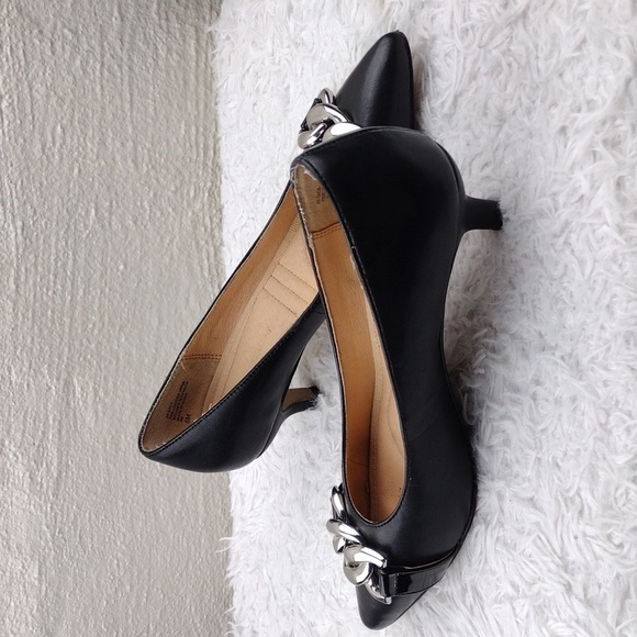 Adrienne Vittadini Saga Black Fine Leather Pointed-Toe Slip On Kitten Heel Pumps - Picture 16 of 16